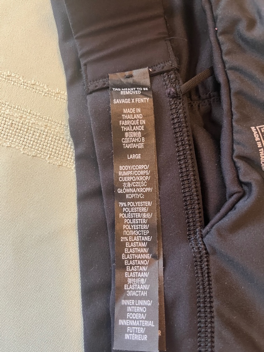 Savage X Fenty Black Strappy Sports Bralette size L - Picture 4 of 4